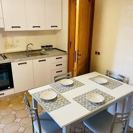 House With Garden In San Nicola *